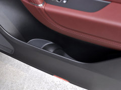 2013款 V6 3.0TSI 自动 限量奢华版 5座