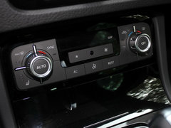 2013款 V6 3.0TSI 自动 限量奢华版 5座