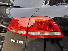 2013款 V6 3.0TSI 自动 限量奢华版 5座