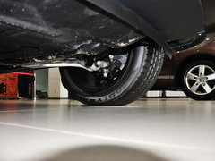 2013款 V6 3.0TSI 自动 限量奢华版 5座