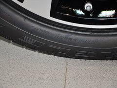2013款 V6 3.0TSI 自动 限量奢华版 5座