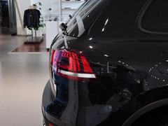 2013款 V6 3.0TSI 自动 限量奢华版 5座