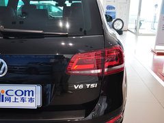 2013款 V6 3.0TSI 自动 限量奢华版 5座