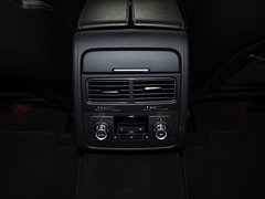 2013款 V6 3.0TSI 自动 限量奢华版 5座