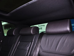 2013款 V6 3.0TSI 自动 限量奢华版 5座