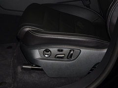 2013款 V6 3.0TSI 自动 限量奢华版 5座