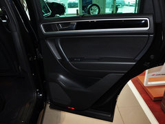 2013款 V6 3.0TSI 自动 限量奢华版 5座