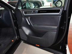 2013款 V6 3.0TSI 自动 限量奢华版 5座