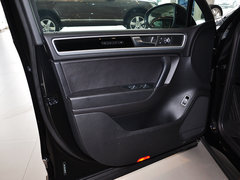 2013款 V6 3.0TSI 自动 限量奢华版 5座