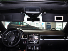 2013款 V6 3.0TSI 自动 限量奢华版 5座