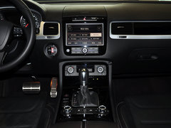 2013款 V6 3.0TSI 自动 限量奢华版 5座