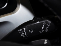 2013款 V6 3.0TSI 自动 限量奢华版 5座
