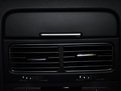 2013款 V6 3.0TSI 自动 限量奢华版 5座