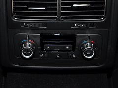 2013款 V6 3.0TSI 自动 限量奢华版 5座