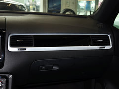 2013款 V6 3.0TSI 自动 限量奢华版 5座