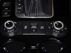 2013款 V6 3.0TSI 自动 限量奢华版 5座