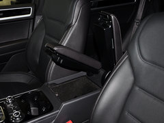 2013款 V6 3.0TSI 自动 限量奢华版 5座