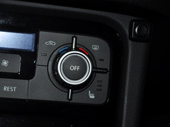 2013款 V6 3.0TSI 自动 限量奢华版 5座