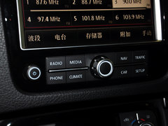 2013款 V6 3.0TSI 自动 限量奢华版 5座