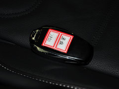 2013款 V6 3.0TSI 自动 限量奢华版 5座
