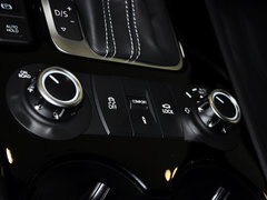 2013款 V6 3.0TSI 自动 限量奢华版 5座