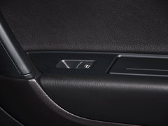 2013款 V6 3.0TSI 自动 限量奢华版 5座