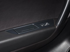 2013款 V6 3.0TSI 自动 限量奢华版 5座