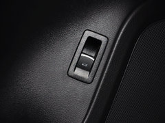2013款 V6 3.0TSI 自动 限量奢华版 5座