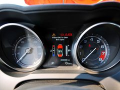 2013款 5.0T 自動 V8 ST3