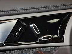 2013款 5.0T 自动 V8 ST3
