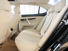 2013款 2.0L 自动 豪华型