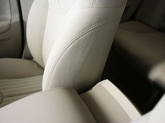 2013款 2.0L 自动 豪华型