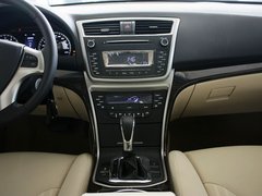 2013款 2.0L 自动 豪华型