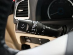 2013款 2.0L 自动 豪华型