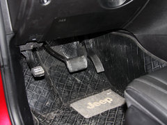 2013款 3.6L 自动 舒适版 5座