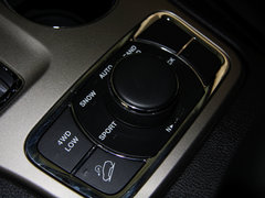 2013款 3.6L 自动 舒适版 5座