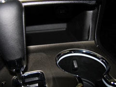 2013款 3.6L 自动 舒适版 5座