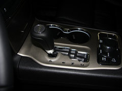 2013款 3.6L 自动 舒适版 5座