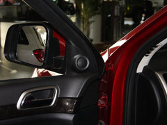2013款 3.6L 自动 舒适版 5座