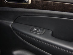 2013款 3.6L 自动 舒适版 5座