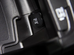 2013款 3.6L 自动 舒适版 5座