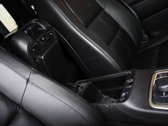 2013款 3.6L 自动 舒适版 5座