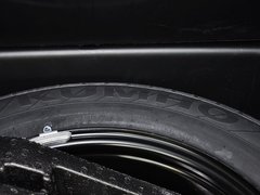 2013款 3.6L 自动 舒享导航版 5座