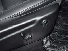 2013款 3.6L 自动 舒享导航版 5座