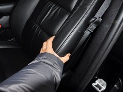 2013款 3.6L 自动 舒享导航版 5座