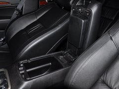 2013款 3.6L 自动 舒享导航版 5座