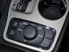 2013款 3.6L 自动 舒享导航版 5座