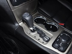 2013款 3.6L 自动 舒享导航版 5座