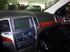 2013款 3.6L 自动 舒享导航版 5座