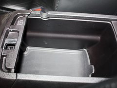 2013款 3.6L 自动 舒享导航版 5座